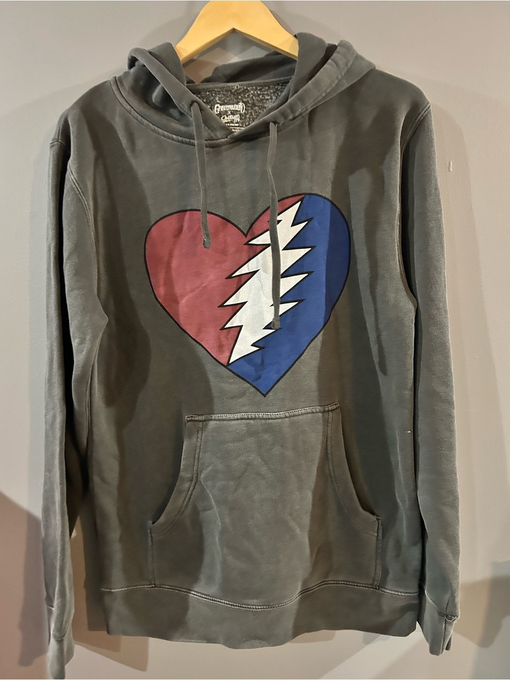 Gray Pullover Hoodie with Red & Blue Heart Graphic - Grateful Dead Style